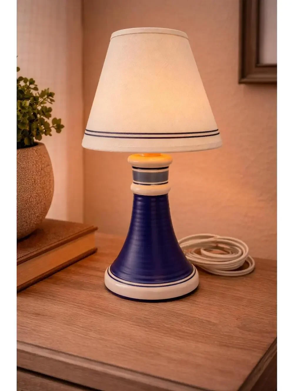 Pfaltzgraff Table Lamp Blue Ceramic Lamp with Shade Cottage Farmhouse 10.5 Inch
